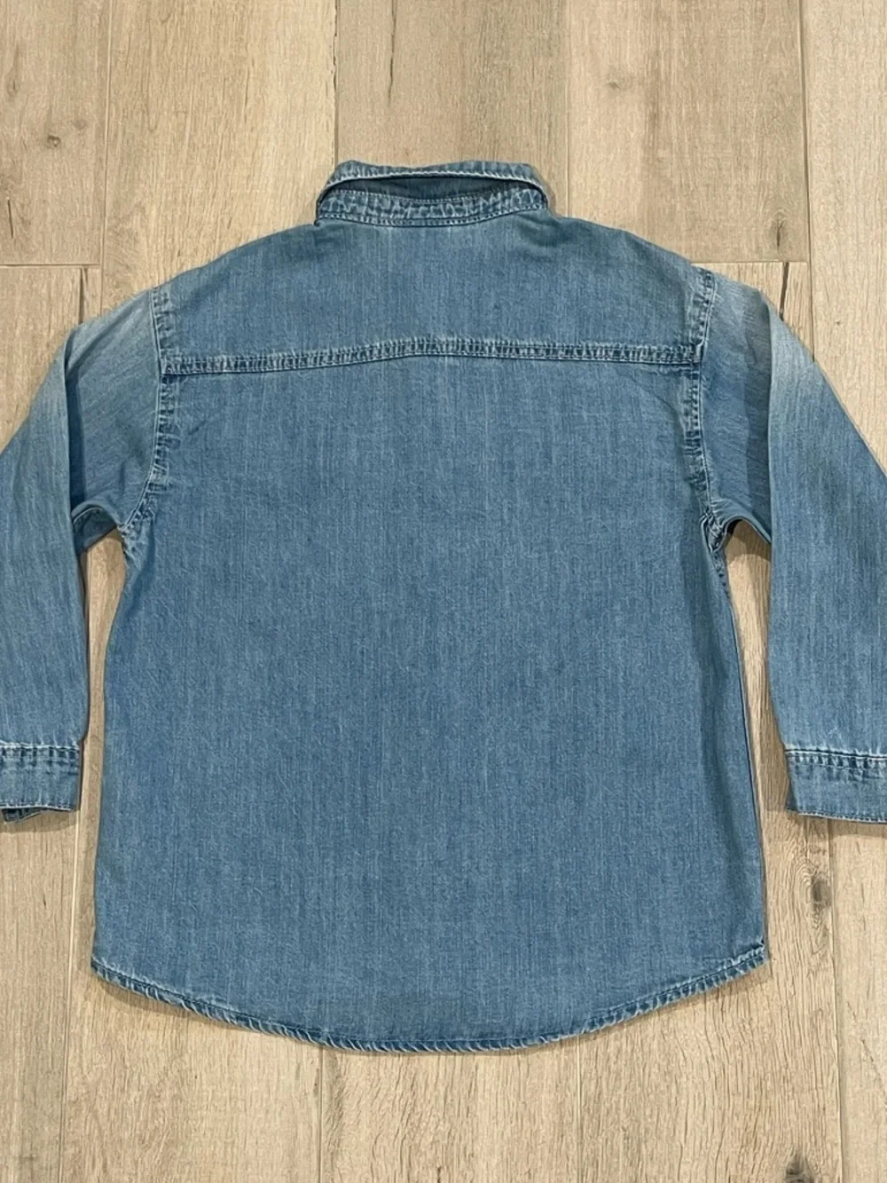 H&M Kids Denim Button Down Shirt Size 6–7Y Light Wash